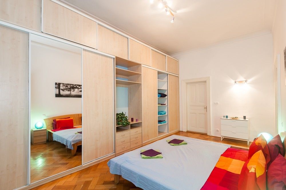 Prague Hostel Na Smetance Екстериор снимка